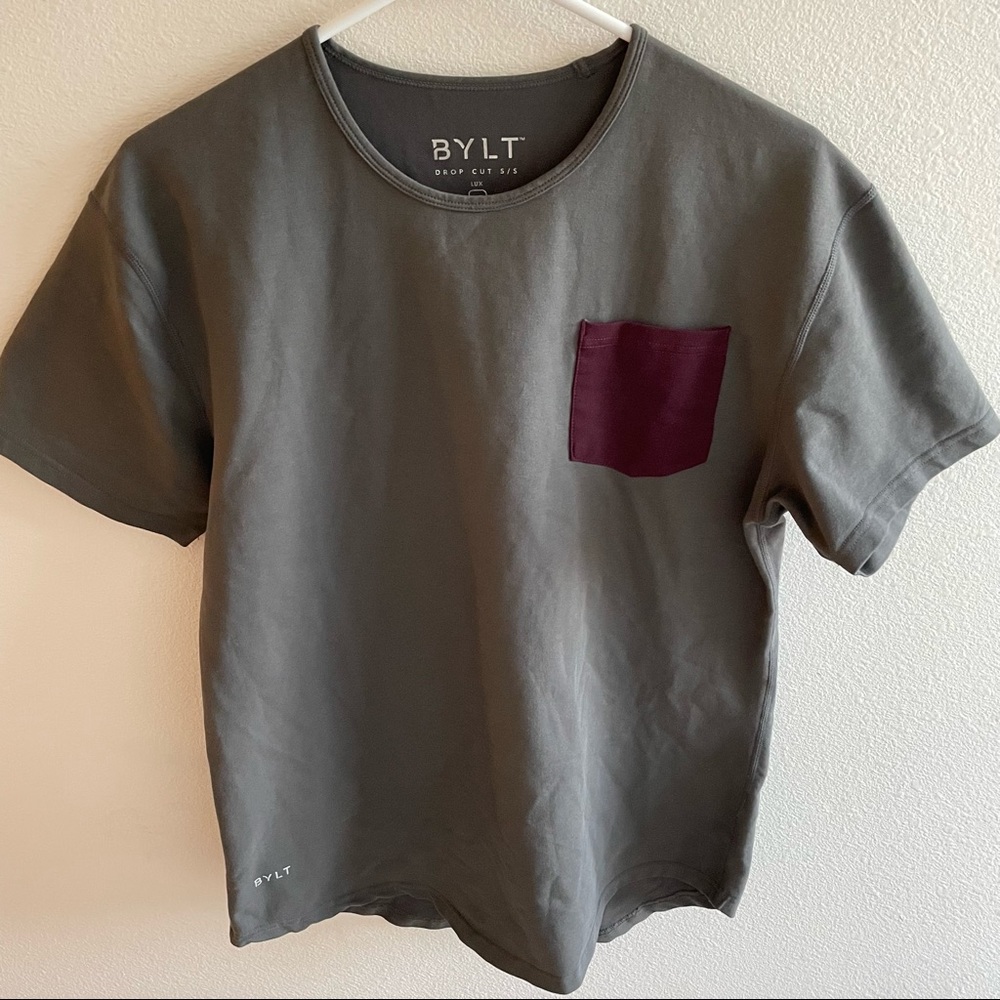 BYLT DROP CUT short sleeve T SHIRT Lux gray & maroon pocket size medium